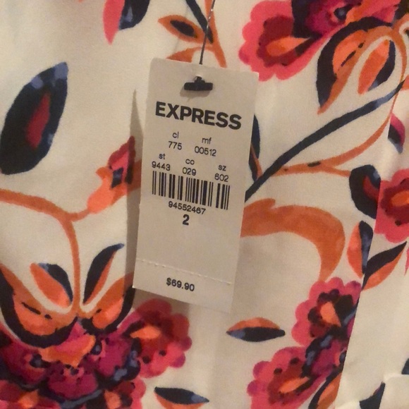 Express dress - Picture 4 of 4